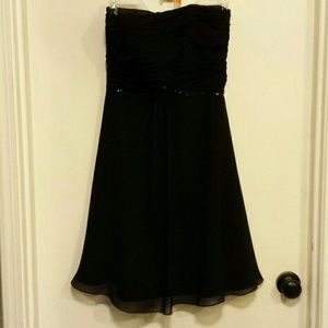 White House BlackMarket black strapless prom dress